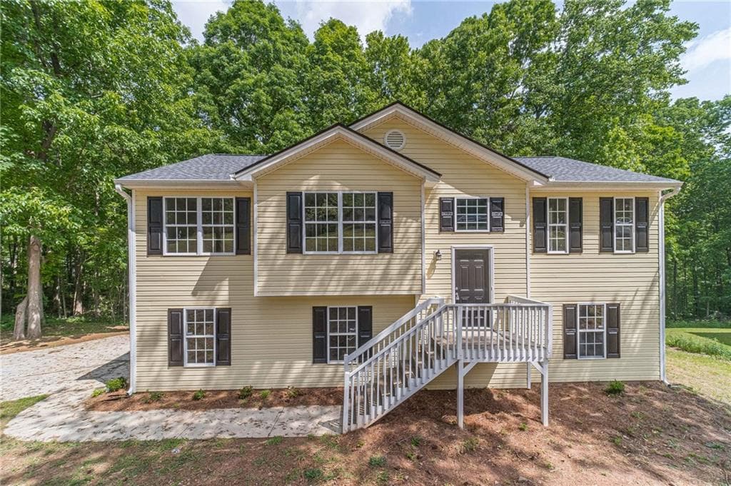 3 bedroom, 3 bathroom single family residence sold at 1544 Mill Creek Road, Bethlehem, GA 30620