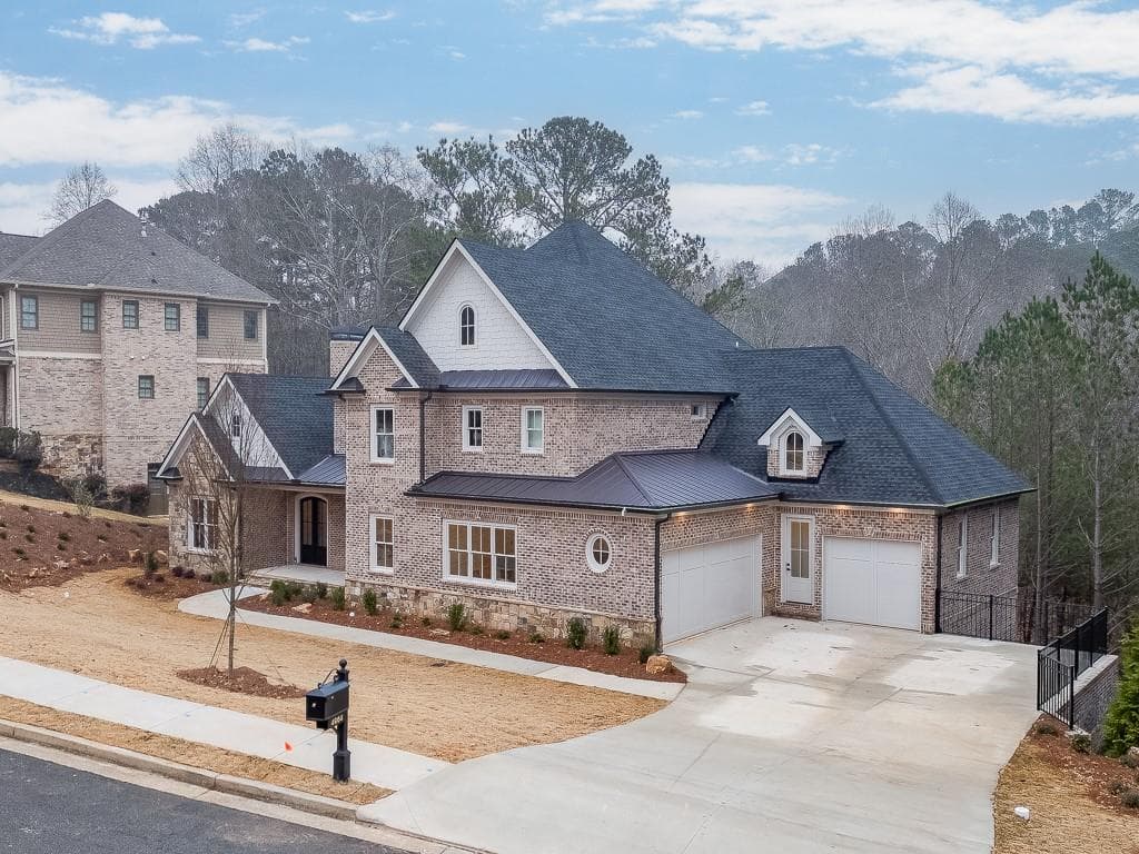 4 bedroom, 4 bathroom single family residence sold at 4964 Brendlynn Drive, Suwanee, GA 30024