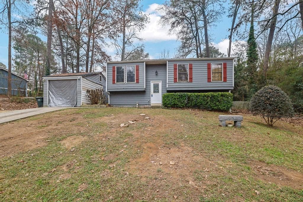 3 bedroom, 2 bathroom, 1,932 sq ft single family residence sold at 3267 Sunderland Drive, Snellville, GA 30039