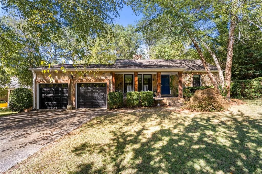 3 bedroom, 2 bathroom single family residence sold at 1452 Merriman Lane, Atlanta, GA 30324