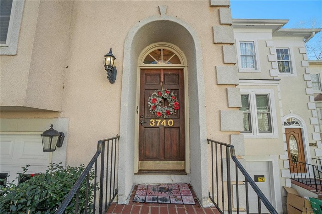 2 bedroom, 3 bathroom townhouse sold at 3740 Meeting Street, Duluth, GA 30096
