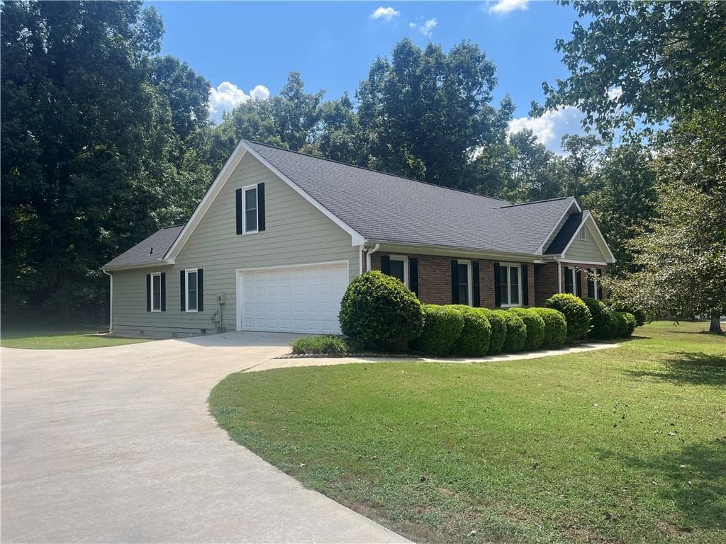 3 bedroom, 2 bathroom single family residence sold at 177 Simeon Drive, Mcdonough, GA 30252