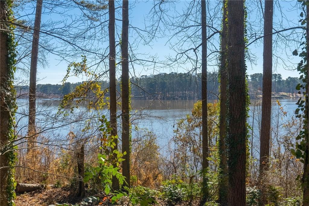 single family residence sold at 4249 Lakeview Street, Acworth, GA 30101