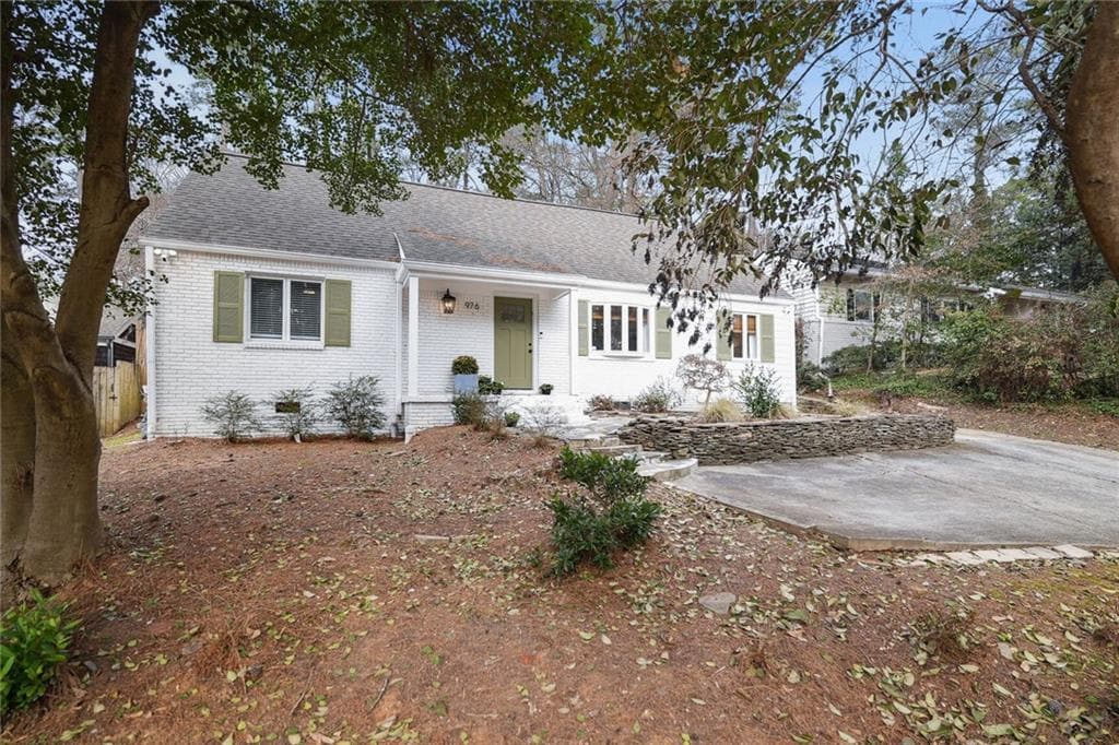3 bedroom, 2 bathroom, 1,805 sq ft single family residence sold at 976 Cardova Drive, Atlanta, GA 30324