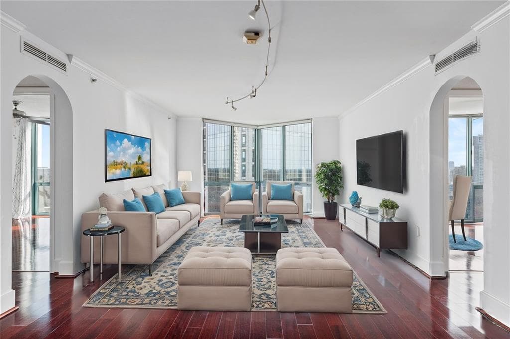 2 bedroom, 2 bathroom, 1,228 sq ft condominium sold at 2870 Pharr Court South 1705, Atlanta, GA 30305