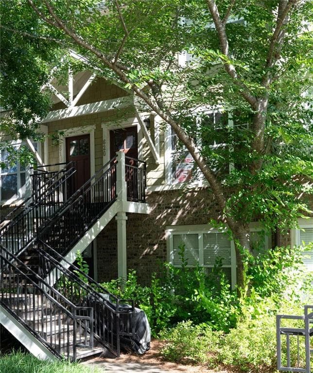 2 bedroom, 3 bathroom, 1,152 sq ft condominium sold at 490 Barnett Shoals Road 620, Athens, GA 30605