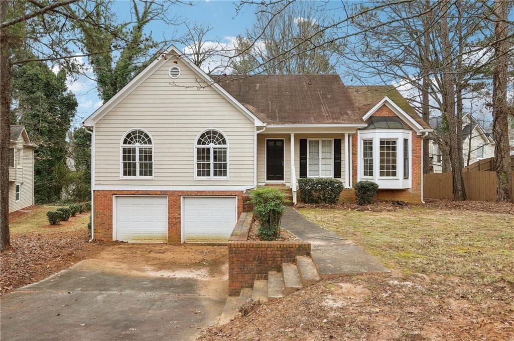 3 bedroom, 2 bathroom, 1,659 sq ft single family residence sold at 3407 Deerwood Court, Rex, GA 30273