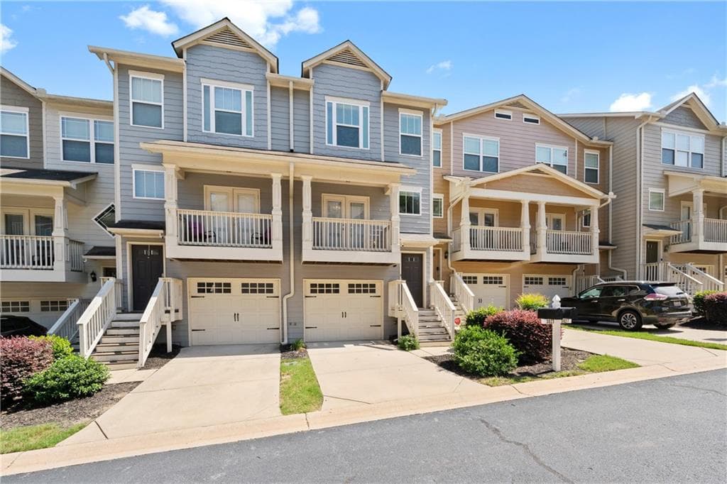 3 bedroom, 4 bathroom, 1,350 sq ft townhouse sold at 3023 Liberty Way, Atlanta, GA 30318