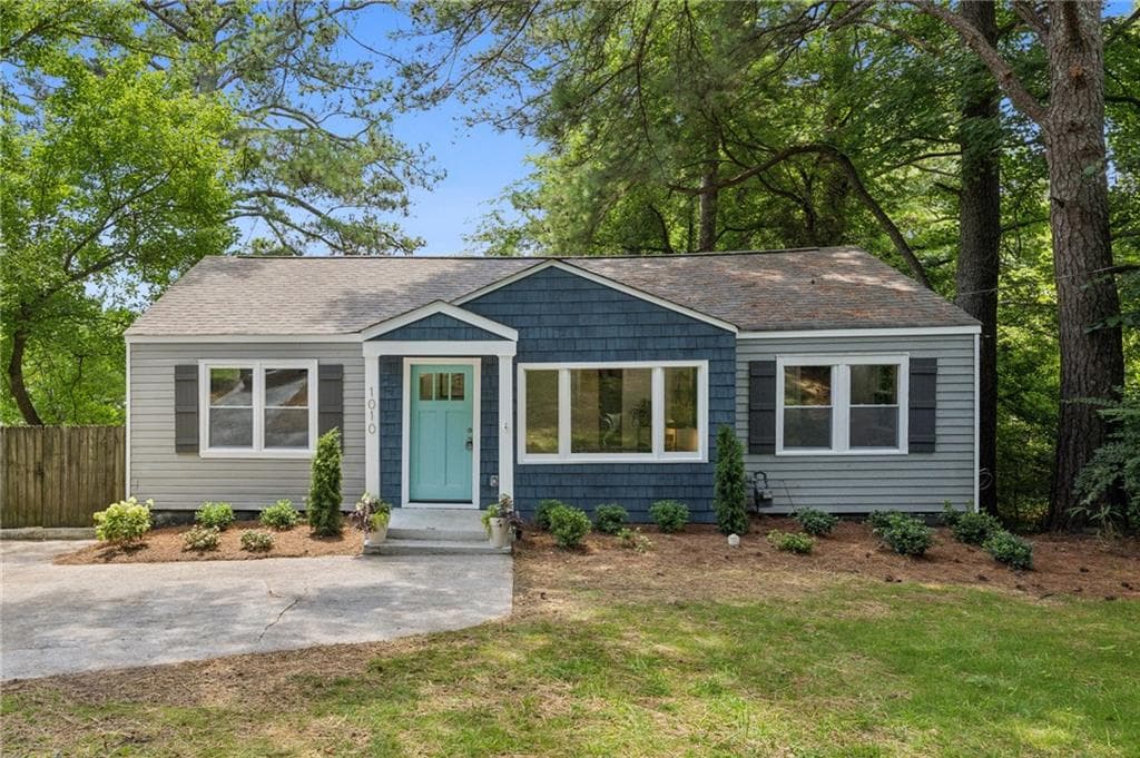 3 bedroom, 2 bathroom, 1,170 sq ft single family residence sold at 1010 Shepherds Lane, Atlanta, GA 30324