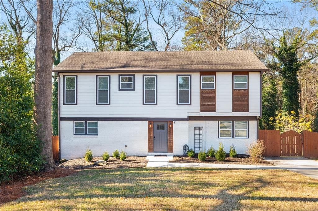 4 bedroom, 3 bathroom, 2,370 sq ft single family residence sold at 2119 Glendale Drive, Decatur, GA 30032