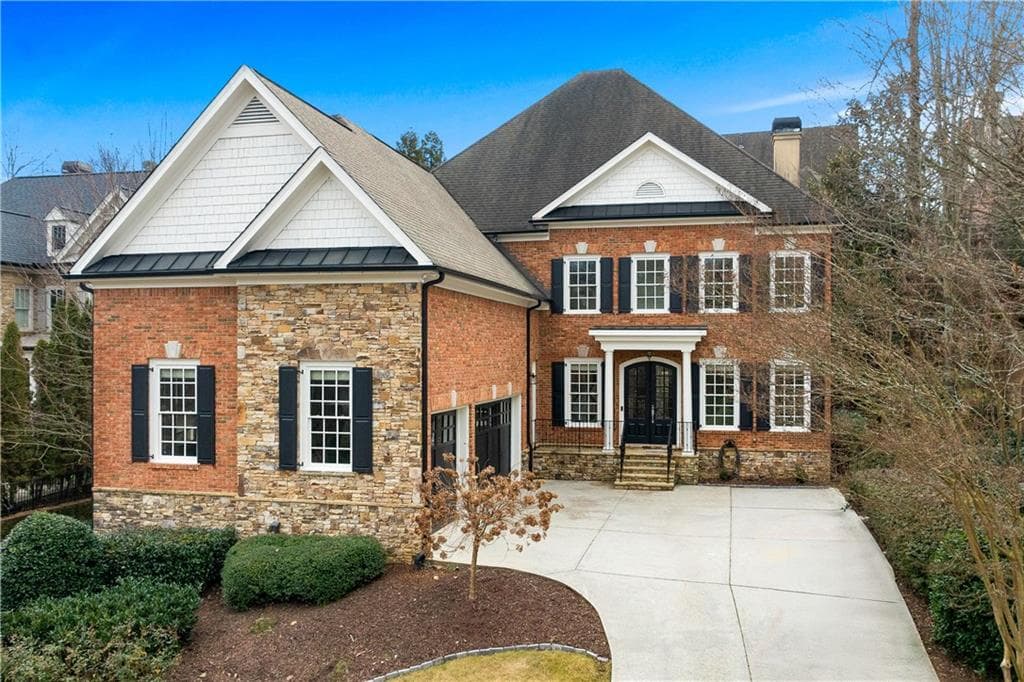 5 bedroom, 6 bathroom, 6,850 sq ft single family residence sold at 545 Glengate Cove, Atlanta, GA 30328