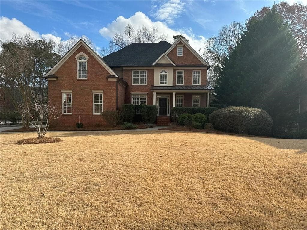 5 bedroom, 4 bathroom single family residence sold at 212 Hailwood Court, Suwanee, GA 30024