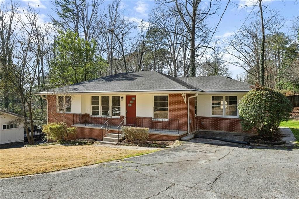 4 bedroom, 3 bathroom, 1,817 sq ft single family residence sold at 1116 N Valley Drive, Decatur, GA 30033