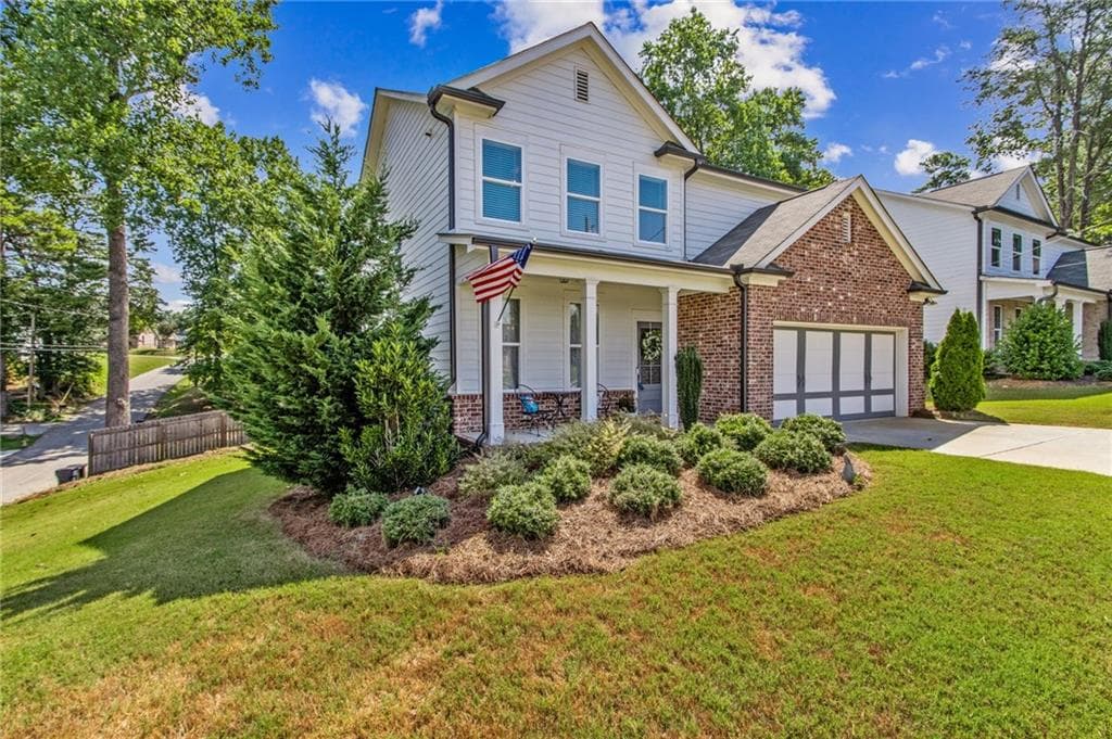 4 bedroom, 3 bathroom single family residence sold at 253 N Gwinnett Street, Buford, GA 30518