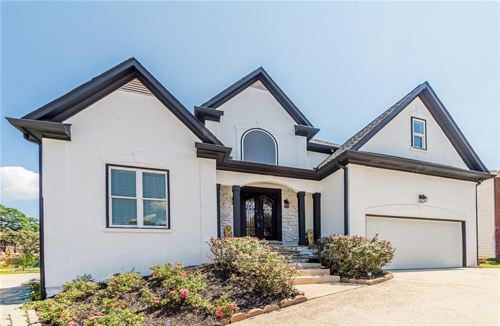 4 bedroom, 4 bathroom single family residence sold at 235 Ridge Bluff Lane, Suwanee, GA 30024