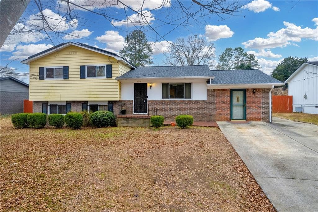 3 bedroom, 2 bathroom, 1,593 sq ft single family residence sold at 3734 N Camp Creek Parkway, Atlanta, GA 30331