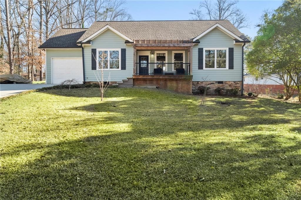 3 bedroom, 2 bathroom, 1,940 sq ft single family residence sold at 3213 Woodlynne Way, Atlanta, GA 30340