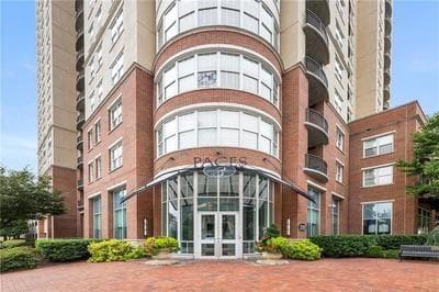 1 bedroom, 1 bathroom condominium sold at 325 E Paces Ferry Road 806, Atlanta, GA 30305