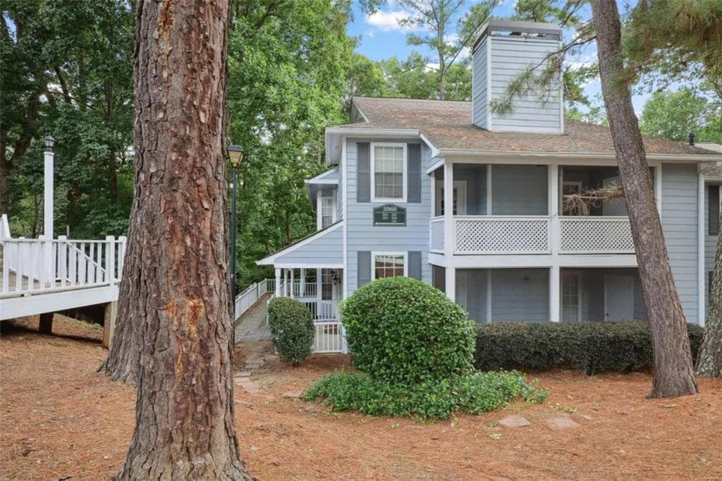 2 bedroom, 2 bathroom condominium sold at 3960 Riverlook Parkway 101, Marietta, GA 30067