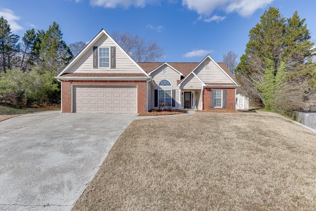 3 bedroom, 2 bathroom single family residence sold at 1920 Hampton Walk Court, Hoschton, GA 30548