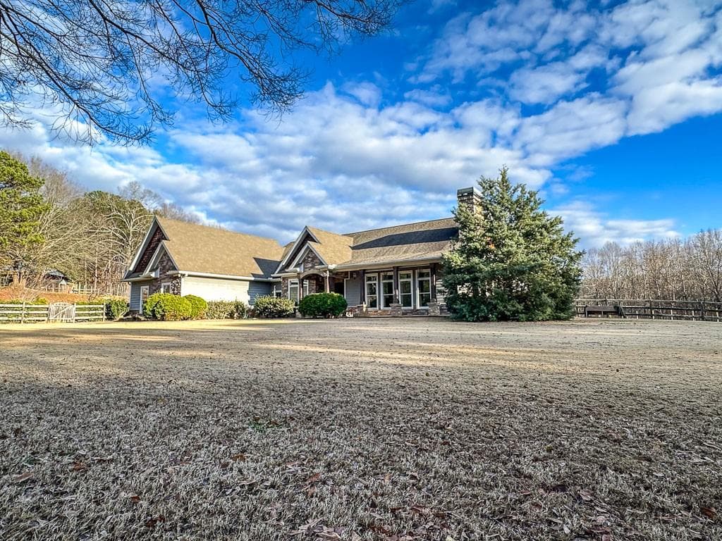 3 bedroom, 3 bathroom single family residence sold at 1900 School Road, Dallas, GA 30132