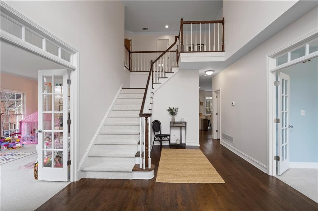 5 bedroom, 4 bathroom single family residence sold at 610 Ashwood Court, Woodstock, GA 30189