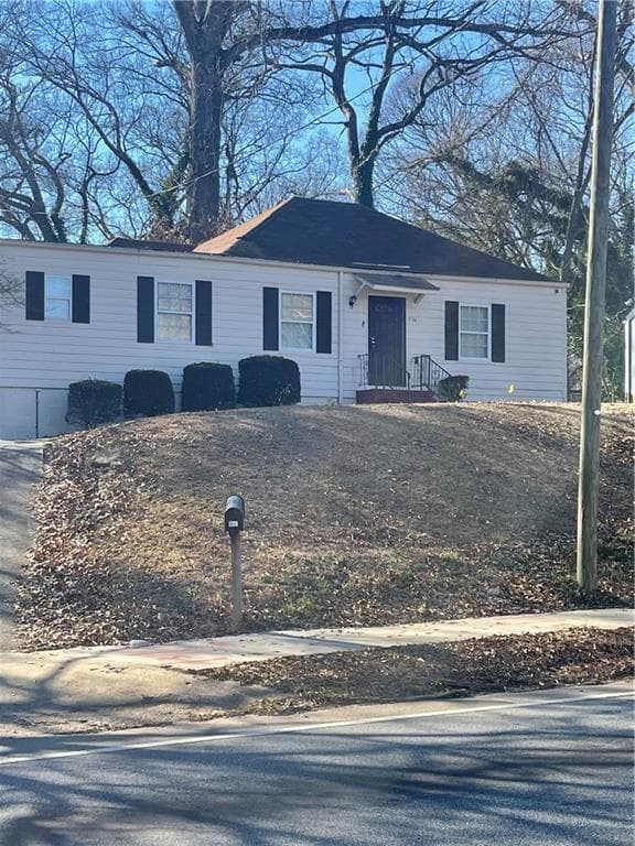 4 bedroom, 2 bathroom, 1,100 sq ft single family residence sold at 534 Hamilton E Holmes Drive, Atlanta, GA 30318