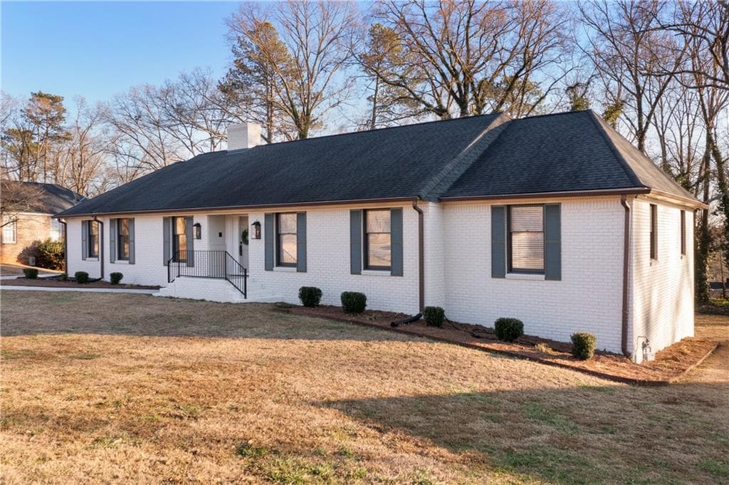 4 bedroom, 4 bathroom, 4,419 sq ft single family residence sold at 112 Maple Drive, Cartersville, GA 30120