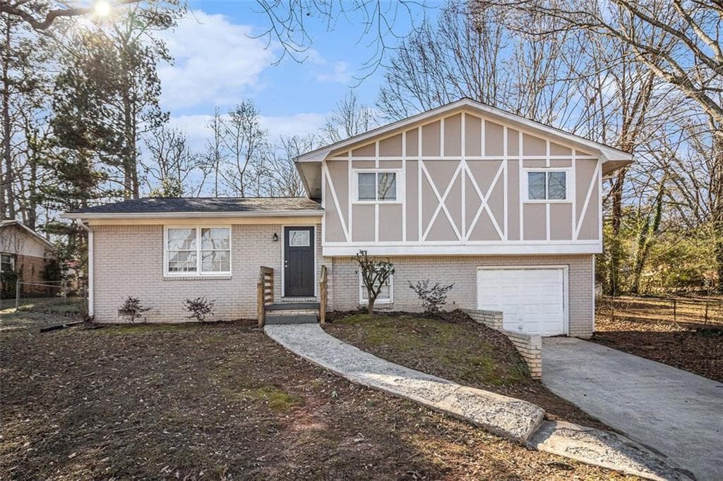 3 bedroom, 2 bathroom, 1,626 sq ft single family residence sold at 2261 EMERALD FALLS Drive, Decatur, GA 30035