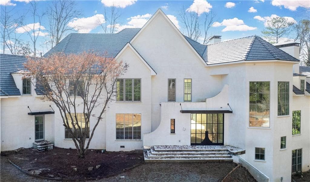 6 bedroom, 11 bathroom, 12,302 sq ft single family residence sold at 1890 W Paces Ferry Road, Atlanta, GA 30327