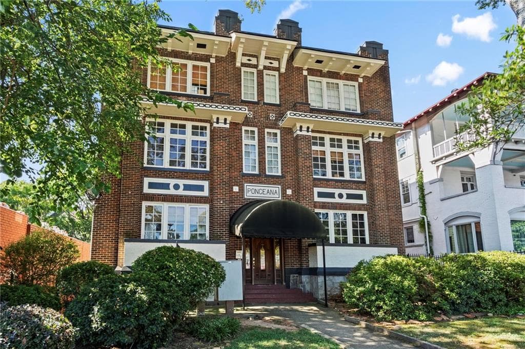 1 bedroom, 1 bathroom, 719 sq ft condominium sold at 229 Ponce De Leon Avenue 10, Atlanta, GA 30308