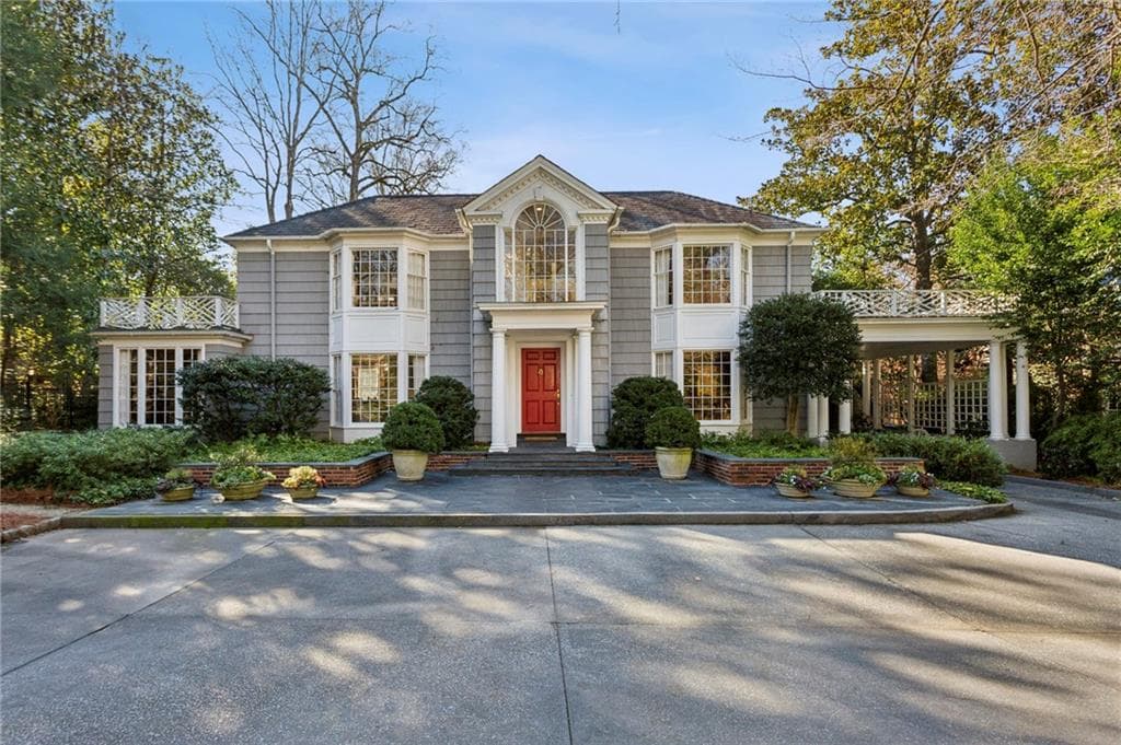 4 bedroom, 6 bathroom single family residence sold at 2820 Andrews Drive, Atlanta, GA 30305