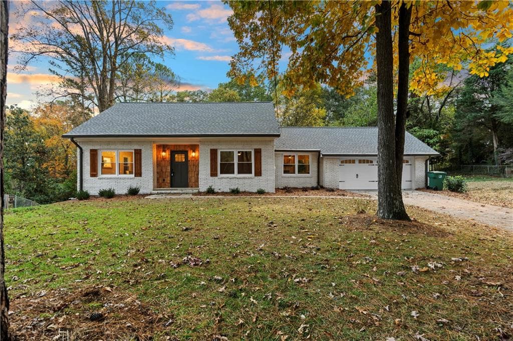 4 bedroom, 5 bathroom single family residence sold at 1252 Kingsview Circle, Smyrna, GA 30080
