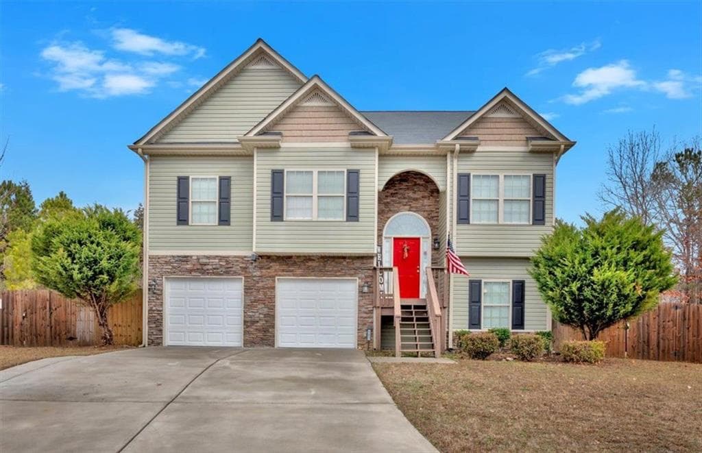 5 bedroom, 3 bathroom, 1,938 sq ft single family residence sold at 121 ANDREWS Court, Dallas, GA 30157
