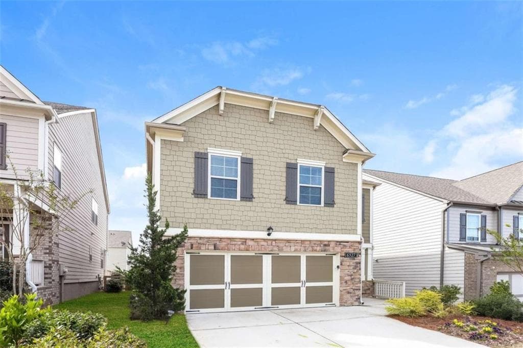 6527 Crosscreek Lane, Flowery Branch, GA 30542 — most recent listing photo