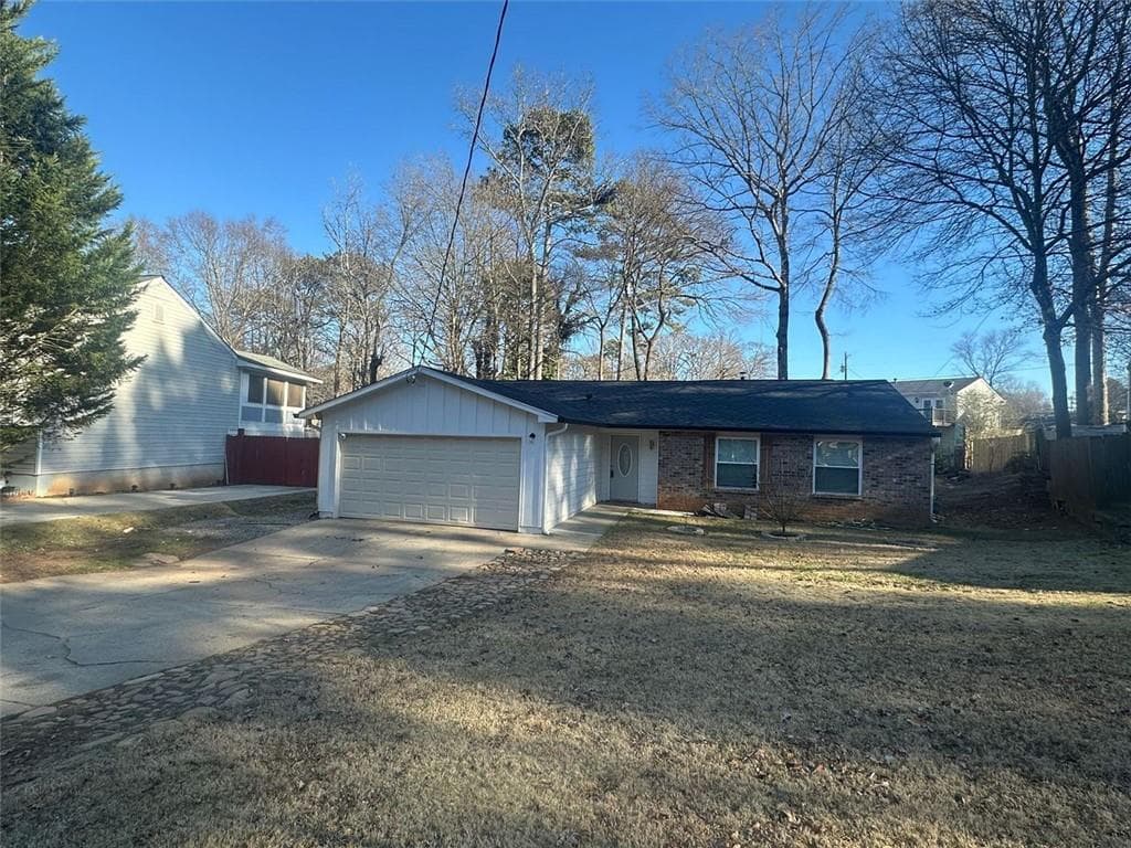 3 bedroom, 2 bathroom single family residence sold at 4626 Midridge Drive, Norcross, GA 30093