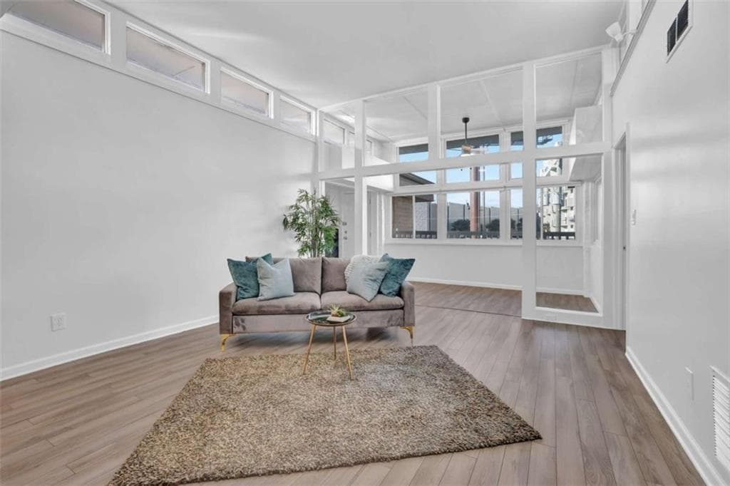 2 bedroom, 2 bathroom condominium sold at 346 Carpenter Drive 51, Atlanta, GA 30328