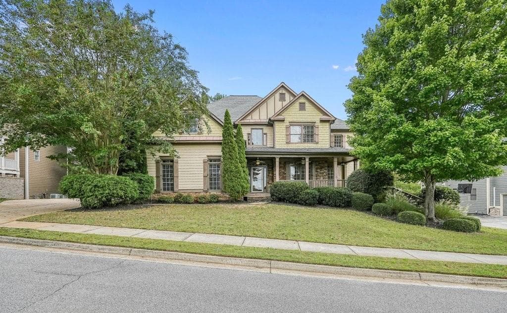 6 bedroom, 5 bathroom, 4,629 sq ft single family residence sold at 222 Blackberry Run Drive, Dallas, GA 30132