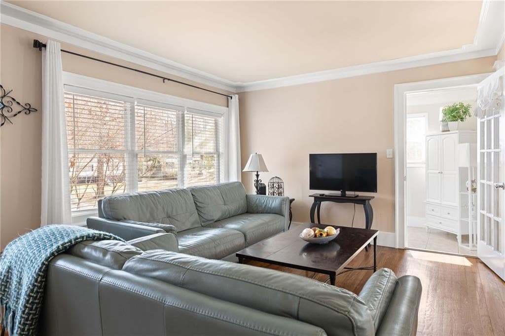 2 bedroom, 1 bathroom, 896 sq ft single family residence sold at 4032 Eula Circle, Atlanta, GA 30360
