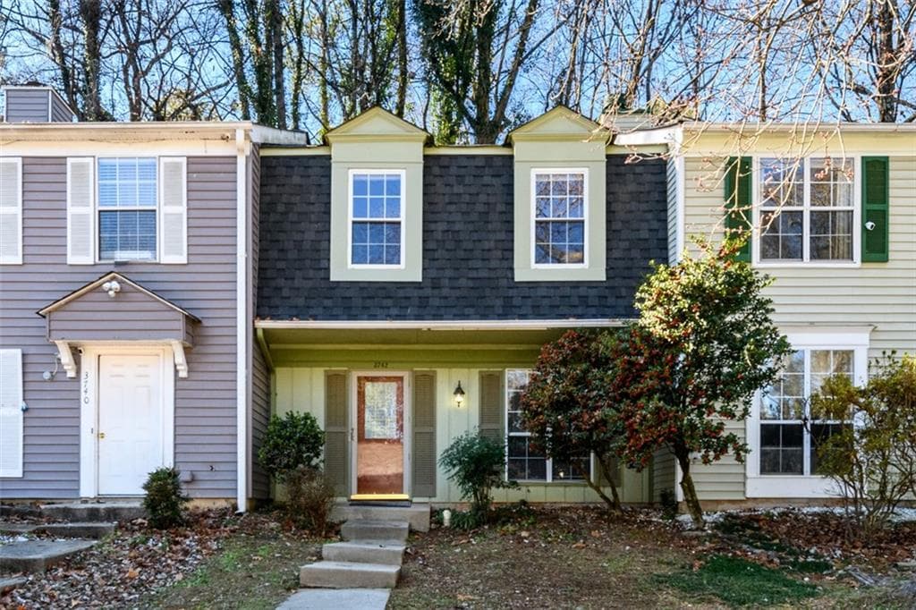 2 bedroom, 3 bathroom, 1,120 sq ft townhouse sold at 3742 Jamestown Court, Atlanta, GA 30340