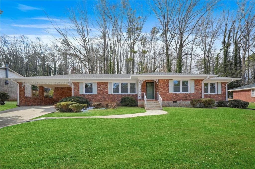 3 bedroom, 2 bathroom single family residence sold at 719 Lynn Valley Road, Atlanta, GA 30311