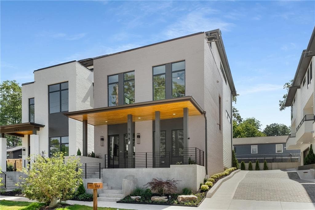 4 bedroom, 5 bathroom, 2,671 sq ft single family residence sold at 194 East Lake Terrace, Atlanta, GA 30317