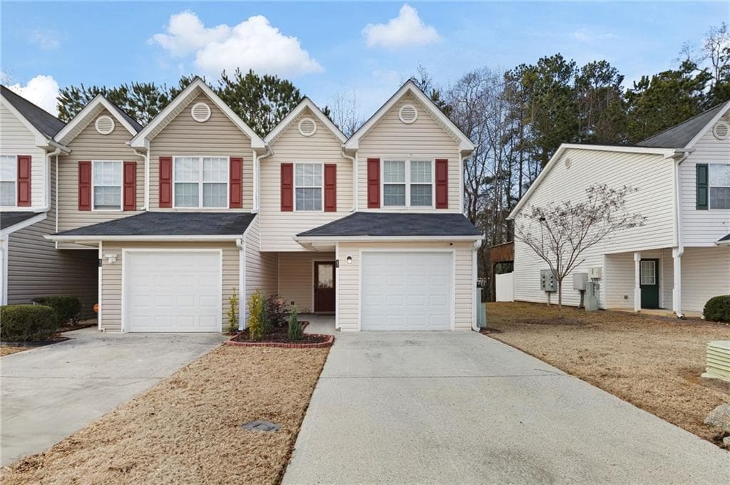 3 bedroom, 3 bathroom condominium sold at 6977 Gallant Circle 8, Mableton, GA 30126