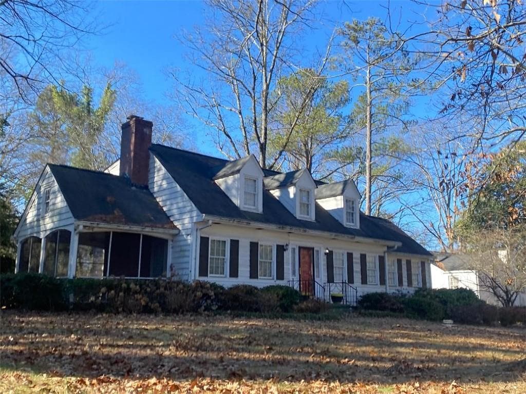 3 bedroom, 2 bathroom single family residence sold at 1998 Sandtown Road, Atlanta, GA 30311