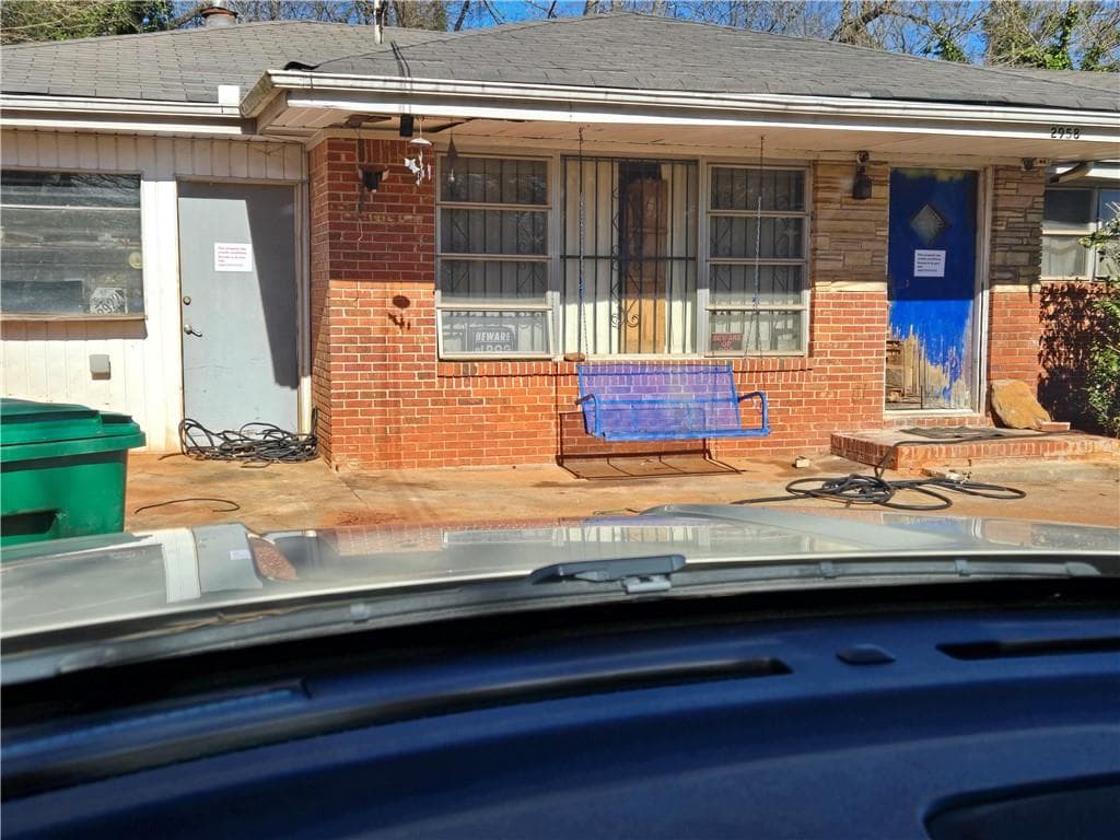 3 bedroom, 2 bathroom single family residence sold at 2958 Valley Ridge Drive, Decatur, GA 30032