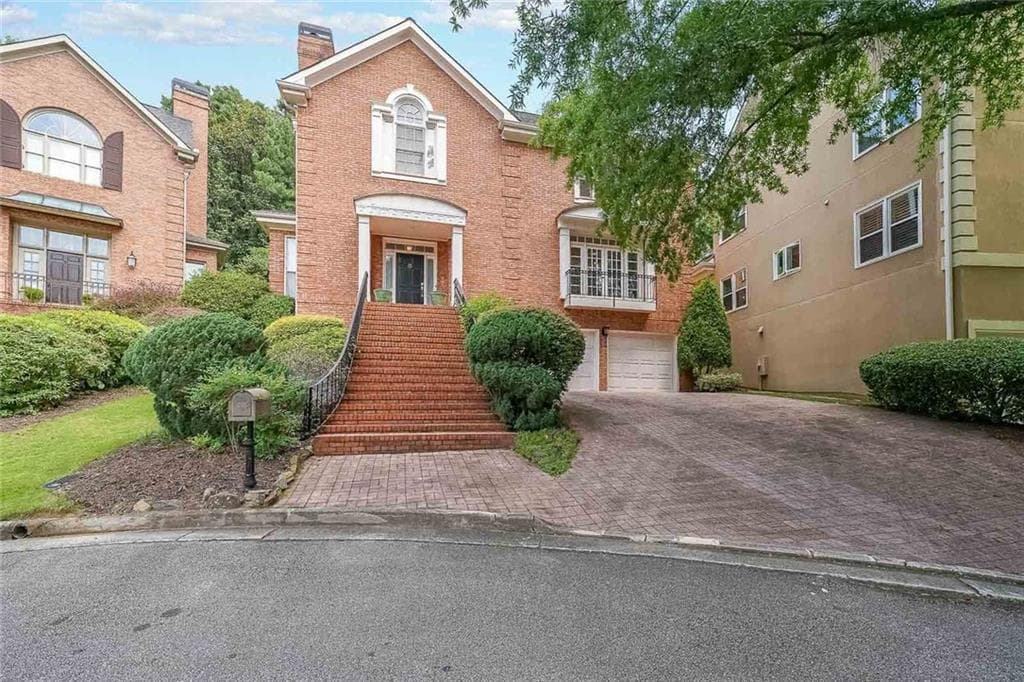 3 bedroom, 3 bathroom, 3,416 sq ft single family residence sold at 1005 Lenox Valley Drive, Atlanta, GA 30324