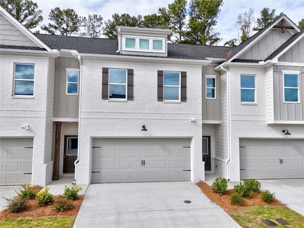 4 bedroom, 3 bathroom townhouse sold at 5455 Rock Place Court 40, Norcross, GA 30093