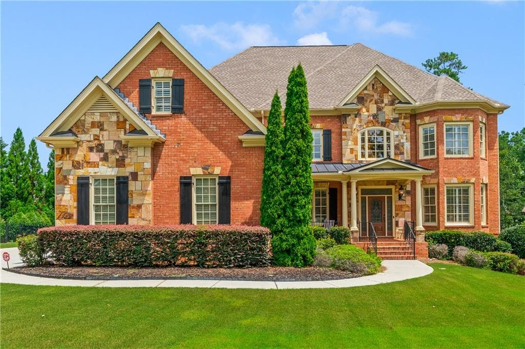 6 bedroom, 6 bathroom single family residence sold at 2832 Springbluff Lane, Buford, GA 30519