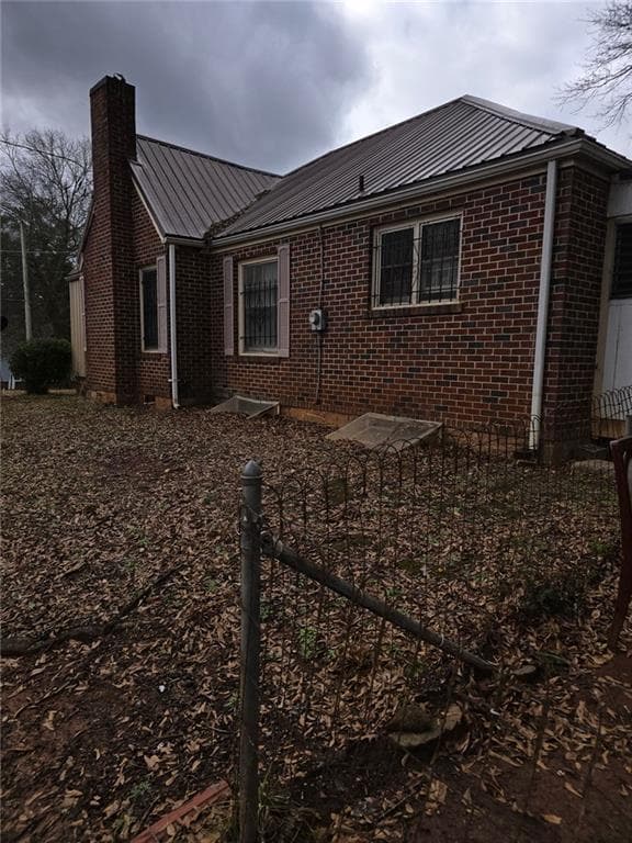 2 bedroom, 2 bathroom, 1,064 sq ft single family residence sold at 1643 WESTHAVEN Drive, Atlanta, GA 30311