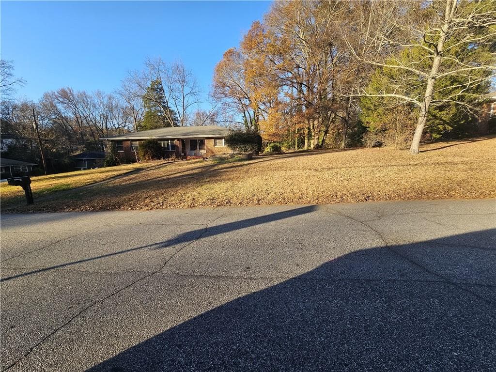 3 bedroom, 2 bathroom, 2,217 sq ft single family residence sold at 2277 Edgemore Drive, Atlanta, GA 30316